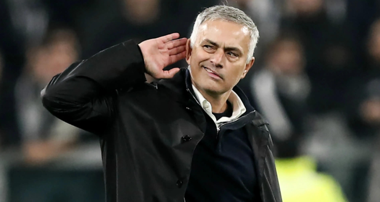 José Mourinho destruye a leyenda del Liverpool.
