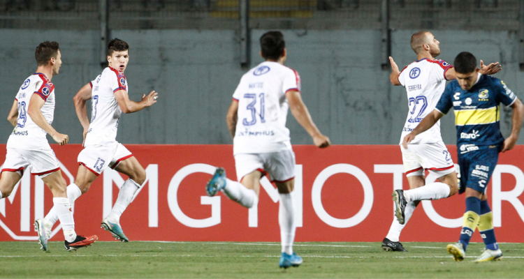 Unión La Calera saca pasajes internacionales y disputará la Copa Sudamericana.