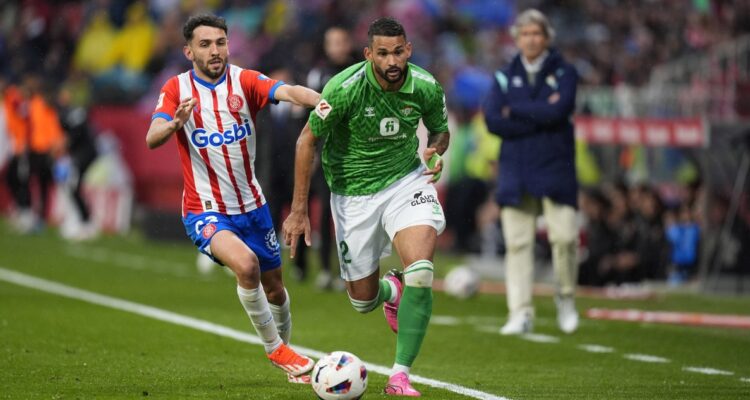 Girona derrotó al Real Betis por La Liga española.