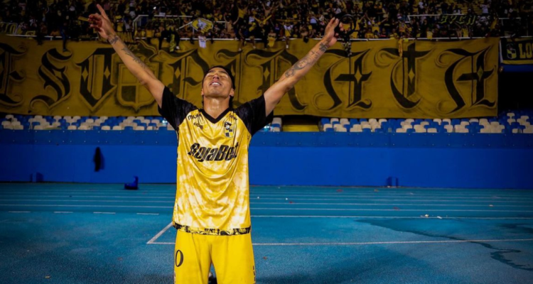 Luciano Cabral deslumbra a los hinchas.
