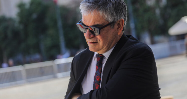 Marcel lanza palo a “un economista de apellido compuesto” y a la prensa por haber hablado de recesión