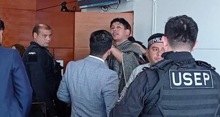 Fiscalía presenta acusación contra Mijael Carvones