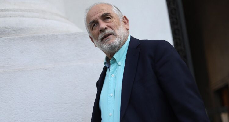 “Yo estoy dispuesto”: ministro Montes dice que aún no es citado a declarar por Caso Convenios