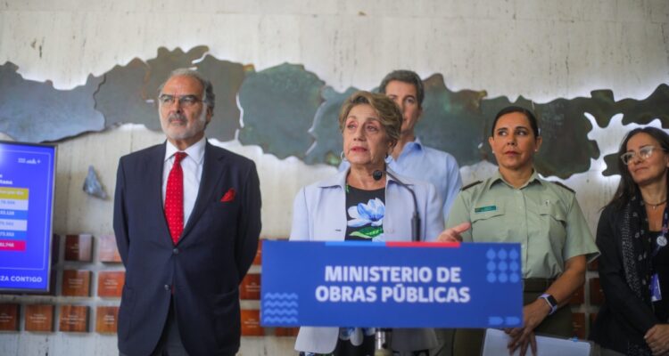 412 mil vehículos dejarían Santiago esta Semana Santa: habrá sistema 3×1 y “Peaje a Luca”