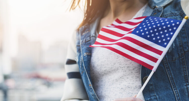 Green Card: ¿cuánto cuesta el trámite para obtener la residencia legal permanente en Estados Unidos?