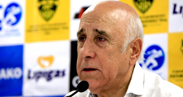 Nelson Acosta, hospitalizado en Rancagua