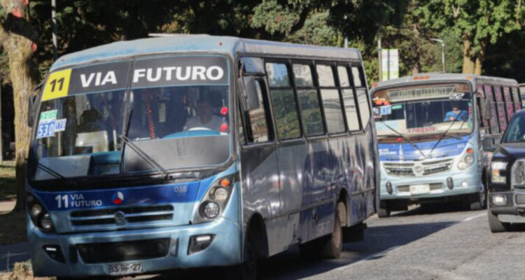 Finaliza paro de 3 líneas de micros del Gran Concepción: llegaron a acuerdo con seremi de Transporte