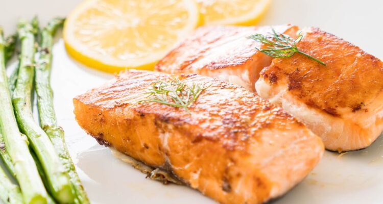 Comer pescado en Semana Santa: cuál es el origen de esta tradición y por qué se realiza