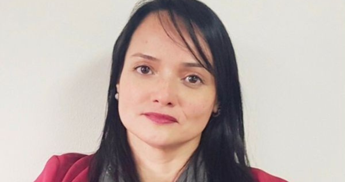 piden renuncia de directora de dipreca