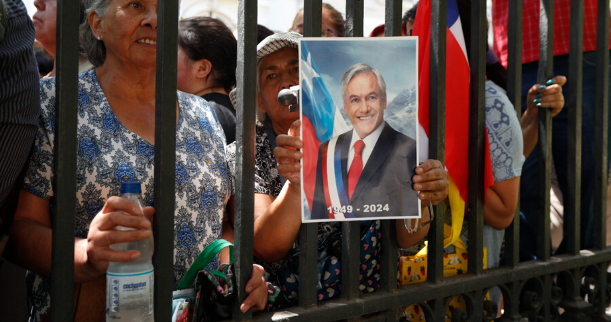 Diputados RN proponen que red de liceos bicentenarios lleven el nombre de expresidente Piñera