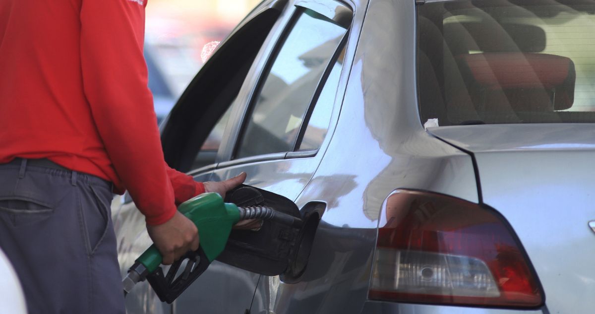 ¿Nuevo precio de las bencinas? Conoce la fecha y cuánto podrían subir