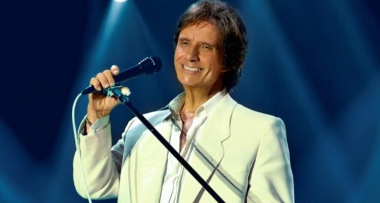 Roberto Carlos vuelve a Chile para dos conciertos que repasan su leyenda