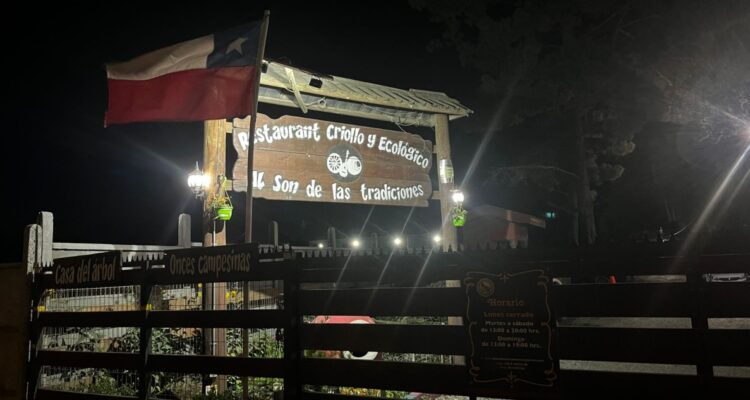 Robo en restaurante al son de las tradiciones en Coronel