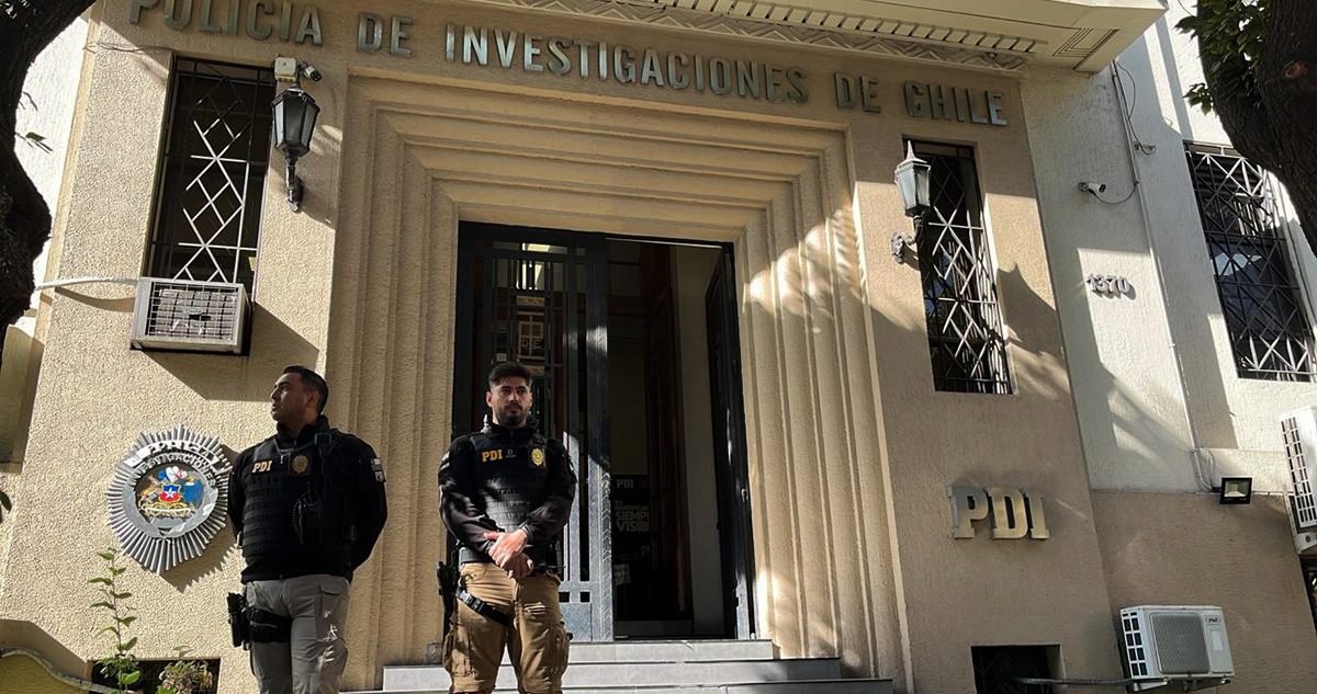 Allanan la casa y la oficina del director general de la PDI: Fiscalía lo formalizará por caso audios
