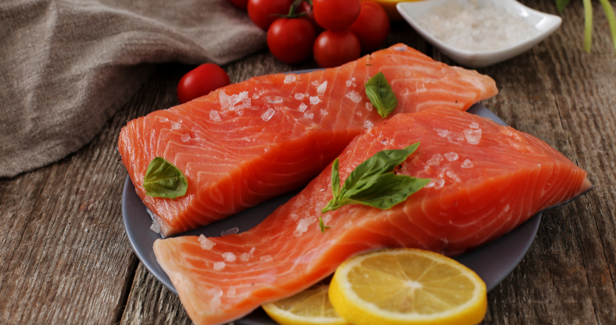 Empresa desarrolla aditivos naturales que reducen el uso de antibióticos en la producción de salmones