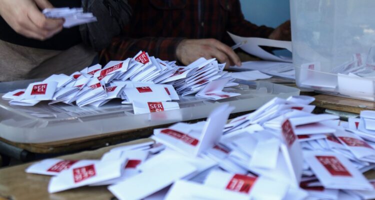 “No hay razón”: diputados UDI cuestionan propuesta de realizar elecciones de octubre en dos días