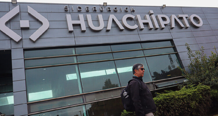 Planta siderúrgica Huachipato anuncia su cierre indefinido de producción de acero
