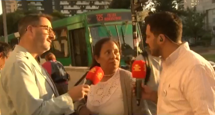 “No se habla de cuerpos ajenos”: mujer le para el carro a Simón Oliveros por pregunta sobre Eduardo