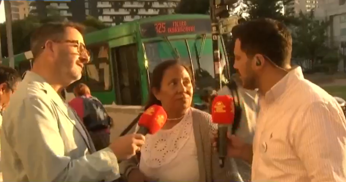 “No se habla de cuerpos ajenos”: mujer le para el carro a Simón Oliveros por pregunta sobre Eduardo