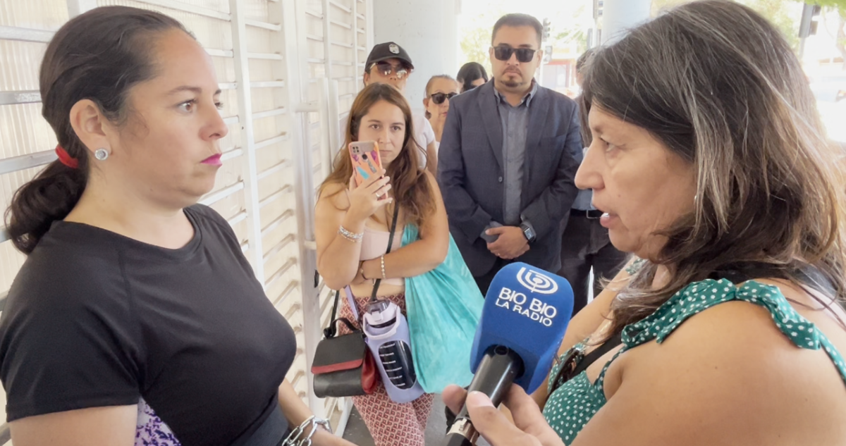 Apoderados increpan a directora de SLEP Atacama: le pidieron mejoras en colegios y “dar la cara”