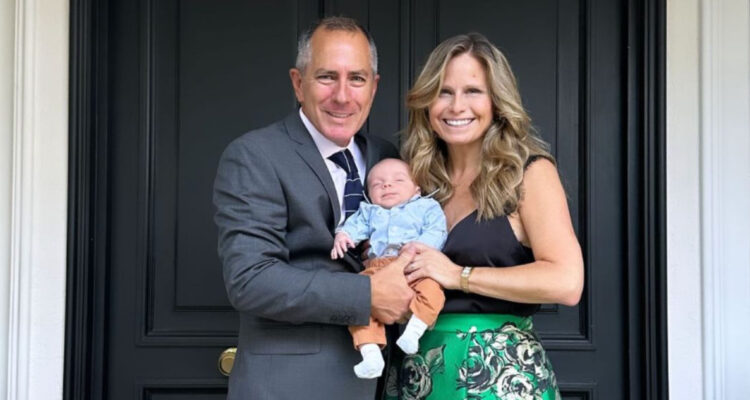 Soledad Onetto mostró por primera vez a su hijo “Borja” con elegante postal familiar