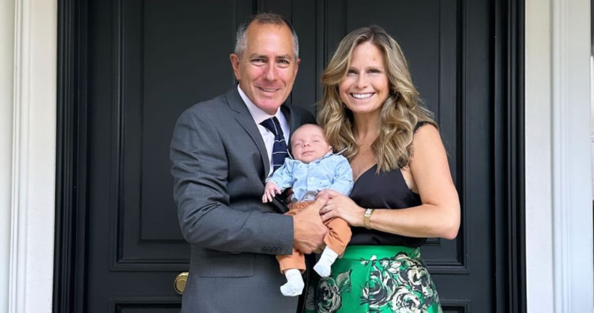 Soledad Onetto mostró por primera vez a su hijo “Borja” con elegante postal familiar