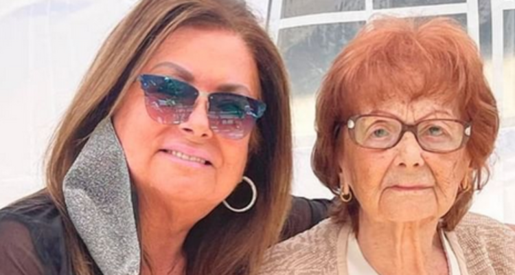 Tía Sonia despide a su mamá