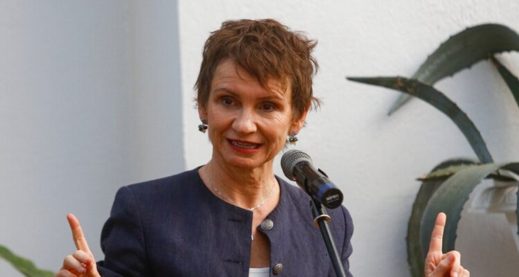 Tohá confirma órdenes de captura internacional por secuestro y asesinato de Ronald Ojeda