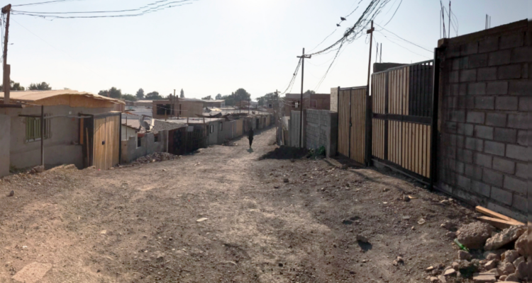 Denuncian que en la toma más grande de Santiago hay un cementerio clandestino de personas asesinadas