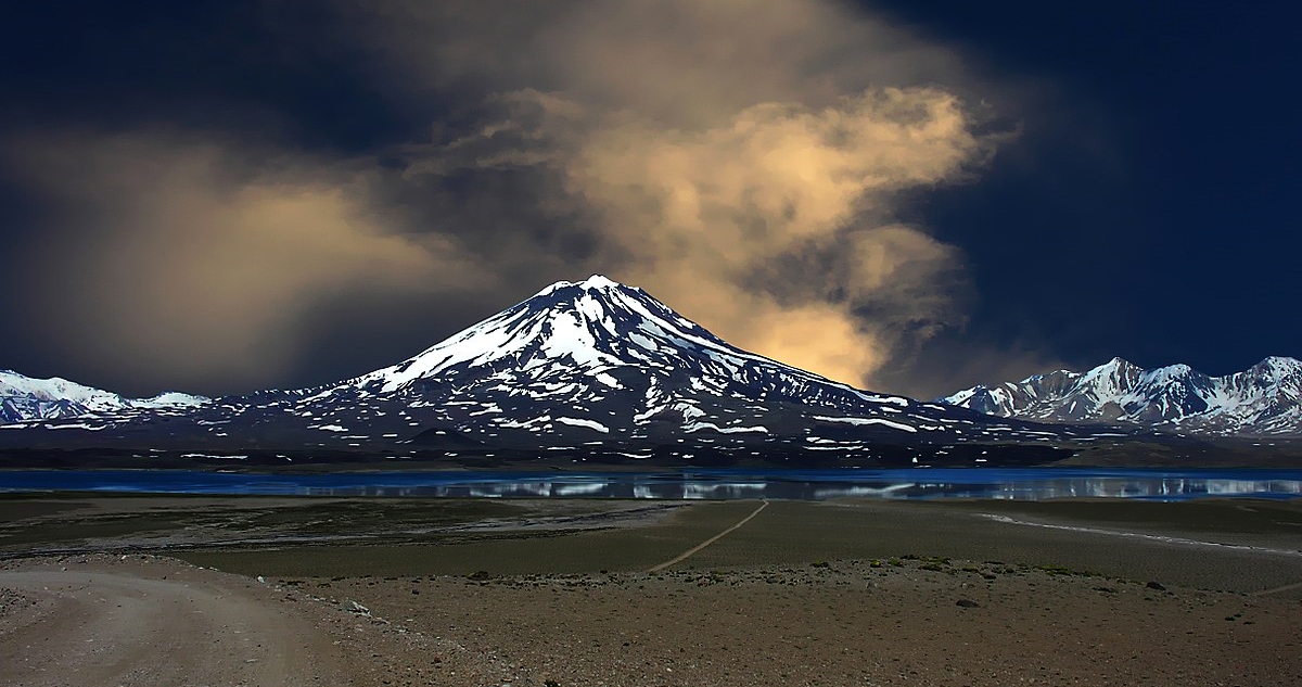 La histórica megaerupción que arrasó con la zona donde hoy está Santiago: ¿es posible que se repita?