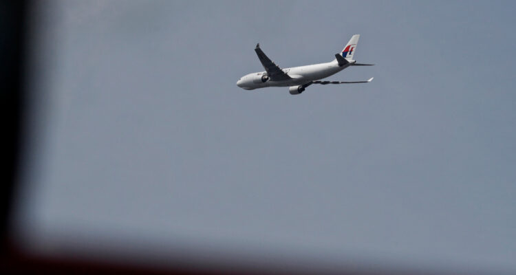 Desapareció con 239 pasajeros: Diez años del vuelo MH370, el mayor misterio de la aviación moderna