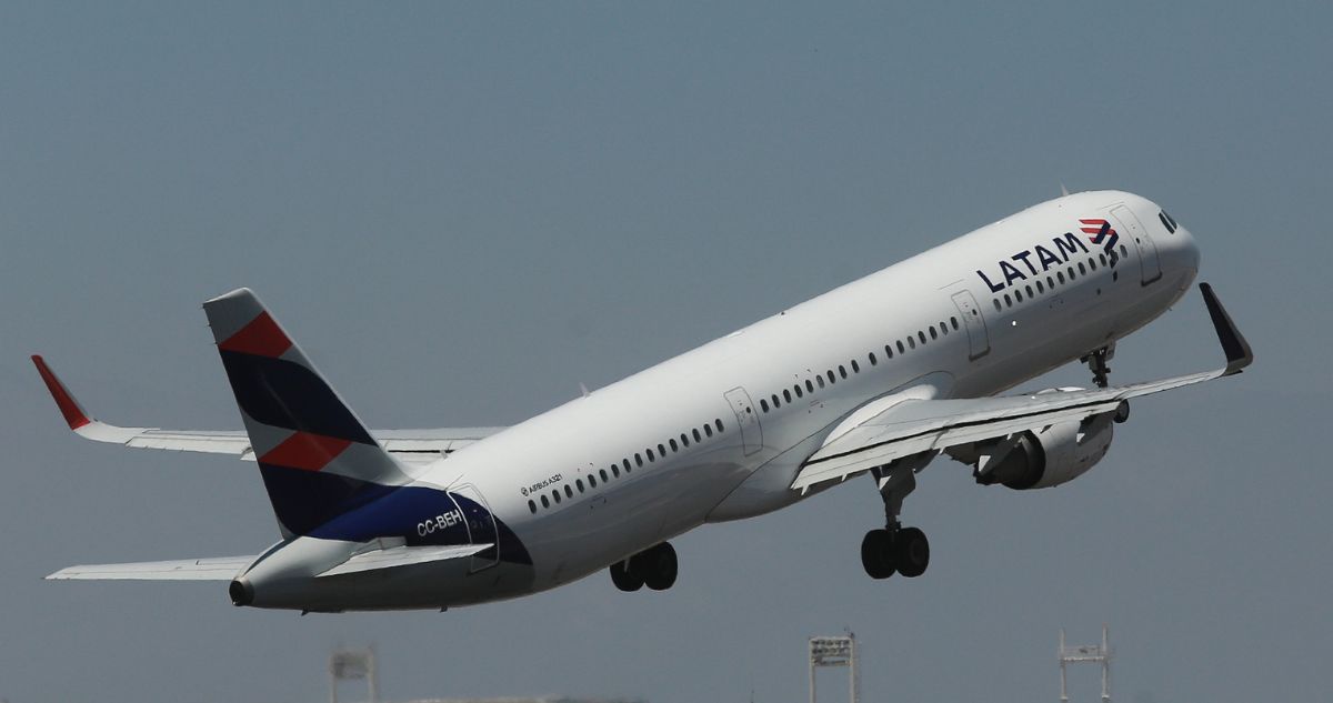 Latam confirma suspensión de 12 vuelos desde y hacia el aeropuerto de Calama