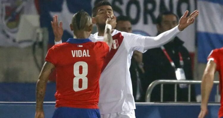 Arturo Vidal y Carlos Zambrano