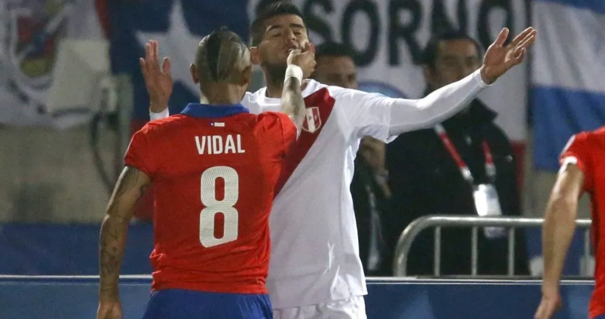 Arturo Vidal y Carlos Zambrano