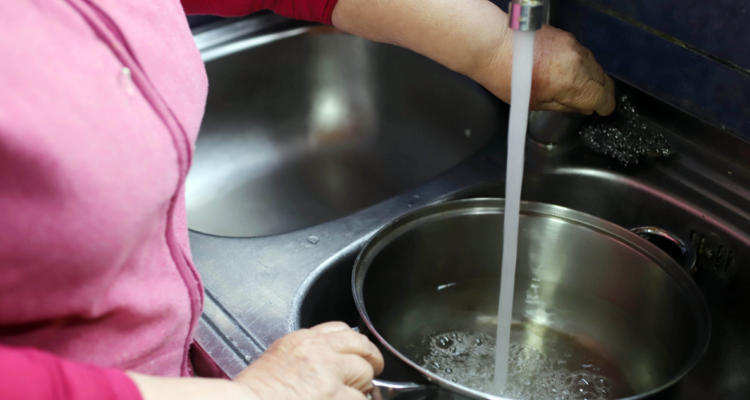 Corte de agua en Teodoro Schmidt