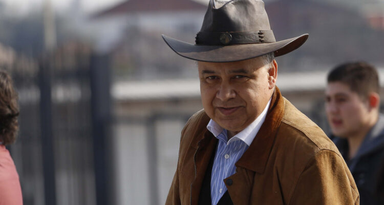 “En pos de la unidad”: Aldo Duque abre posibilidad de bajar su candidatura en Santiago