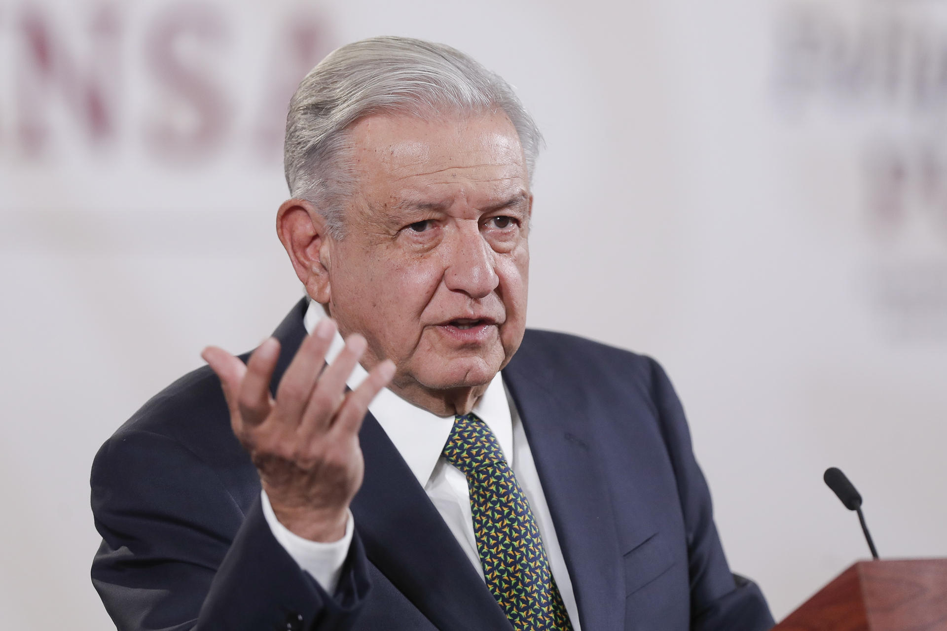 AMLO