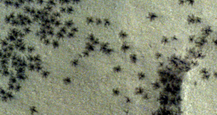 Detectan extrañas “señales araña” de una ciudad Inca en Marte: ¿qué son?