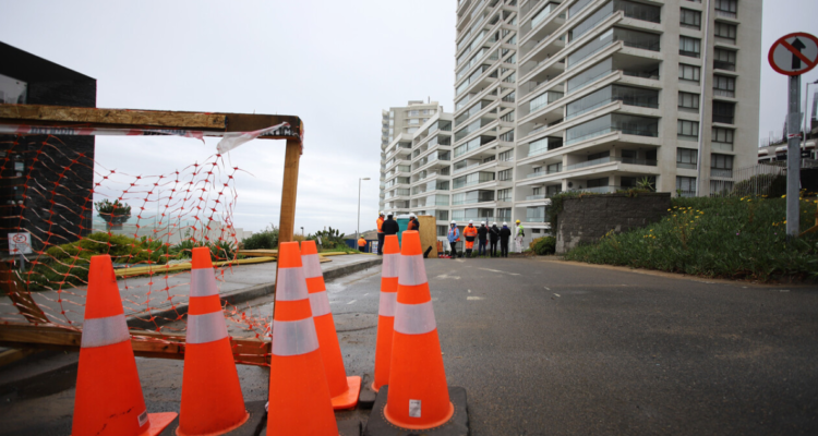 admin. de Santorini valora anuncio de volver a habilitar edificio tras socavones