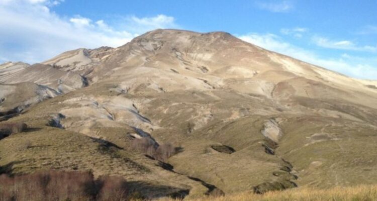 expertos explican sismos en Complejo Volcánico Puyehue-Cordón Caulle