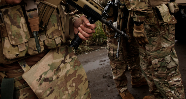 Imagen de contexto de funcionarios de la Armada desplegados en la provincia de Arauco