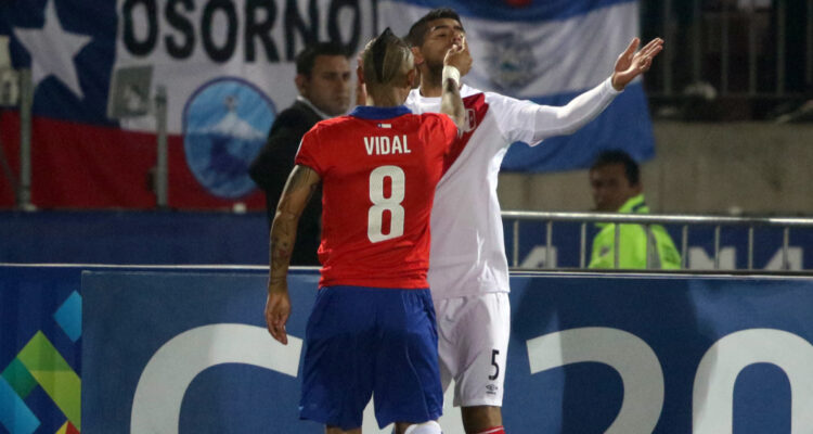Arturo Vidal Alianza Lima Carlos Zambrano reencuentro Libertadores