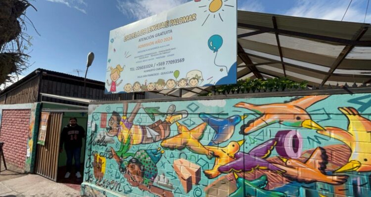 Delincuente simula ser apoderado para asaltar una escuela especial en Quilicura