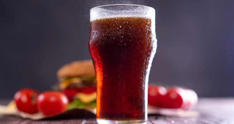 ¿Es mejor la bebida zero o light?