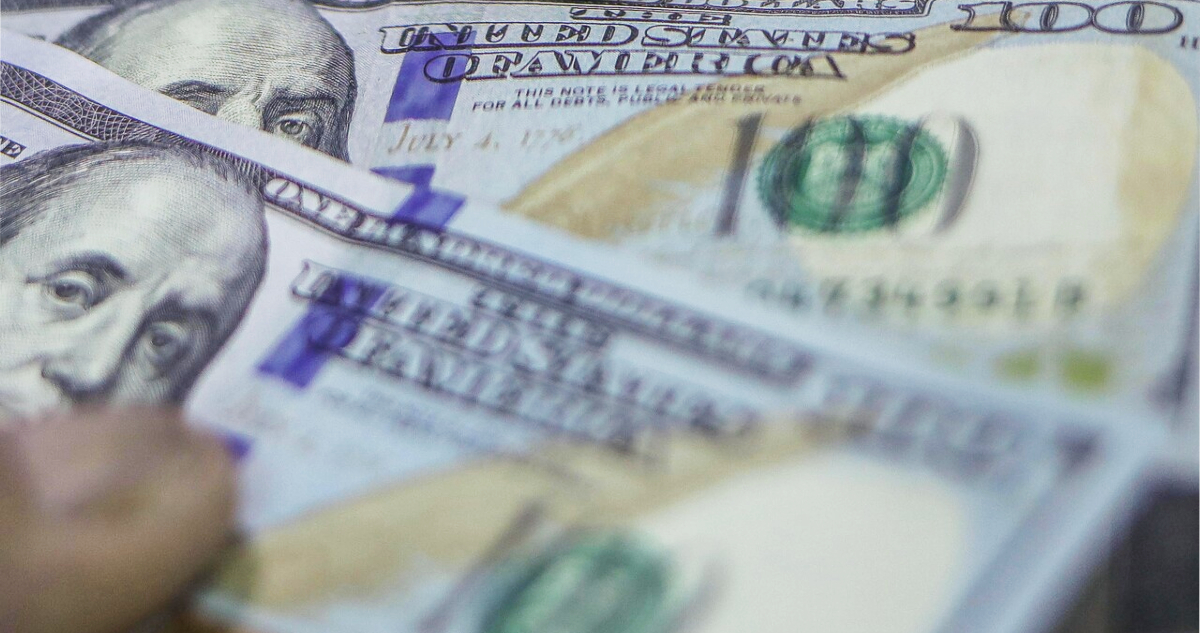 billetes de dólar