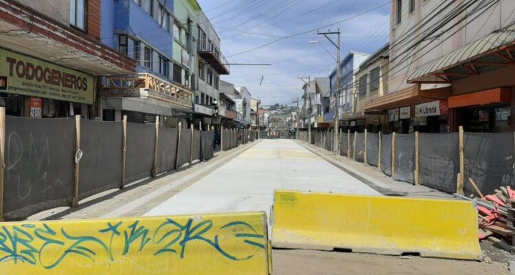 Puerto Montt: Aseguran que la próxima semana se conocerá la empresa que tomará arreglos en calle Varas