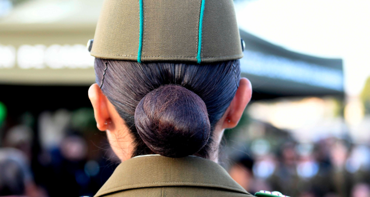 Carabinera termina golpeada en la cabeza tras sufrir un abordazo en Quinta Normal