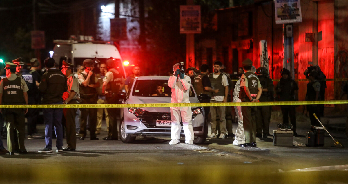 Carabineros lamenta muerte de teniente Sánchez: “Fue asesinado protegiendo a su familia”