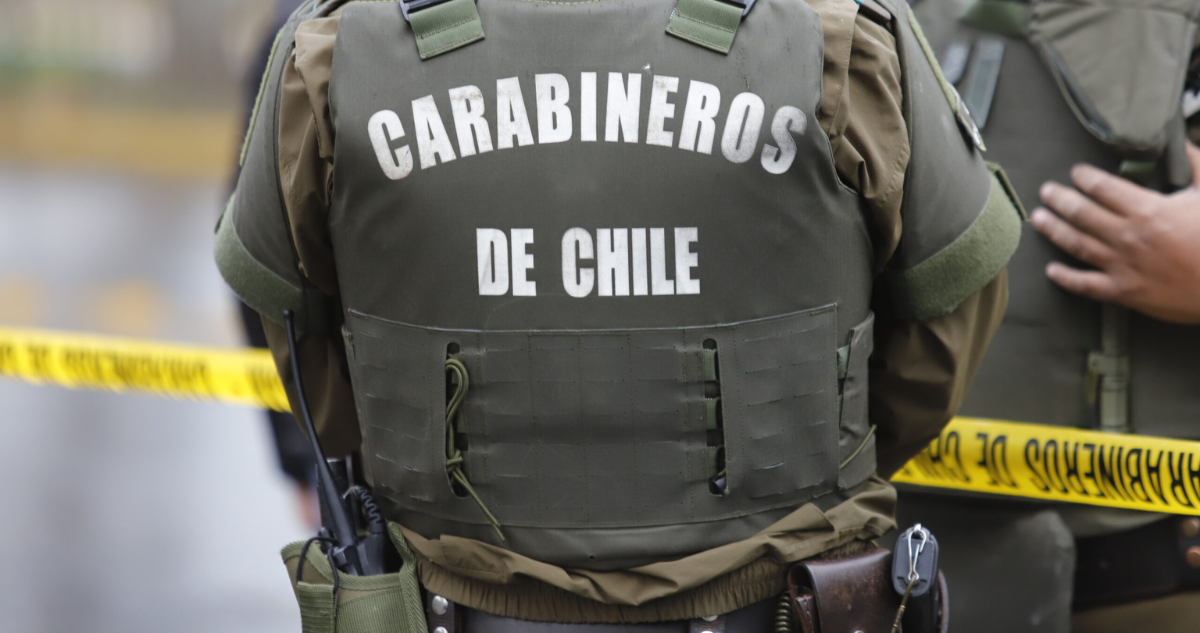 Hombre muerde a carabinero tras resistirse a arresto luego de huir de control de identidad en Quillota