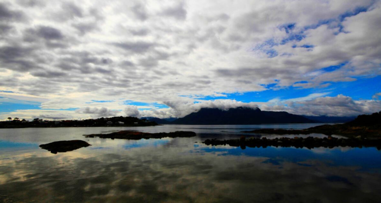 Indagan presunta extorsión de comunidad indígena a empresario por uso de borde costero en Puerto Montt